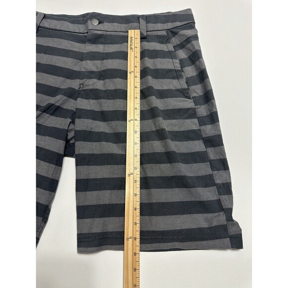Lululemon Shorts Mens 38 Grey Striped Athletica Kahuna Bermuda Golf Performance - Picture 11 of 13